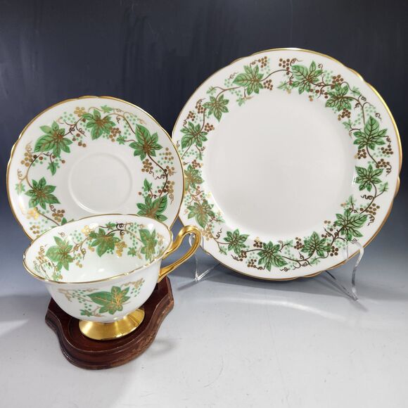 Shelley China Trio Gold Grape Vine #13616C Green Lunch Plate Tea Cup Saucer Set - Picture 5 of 10